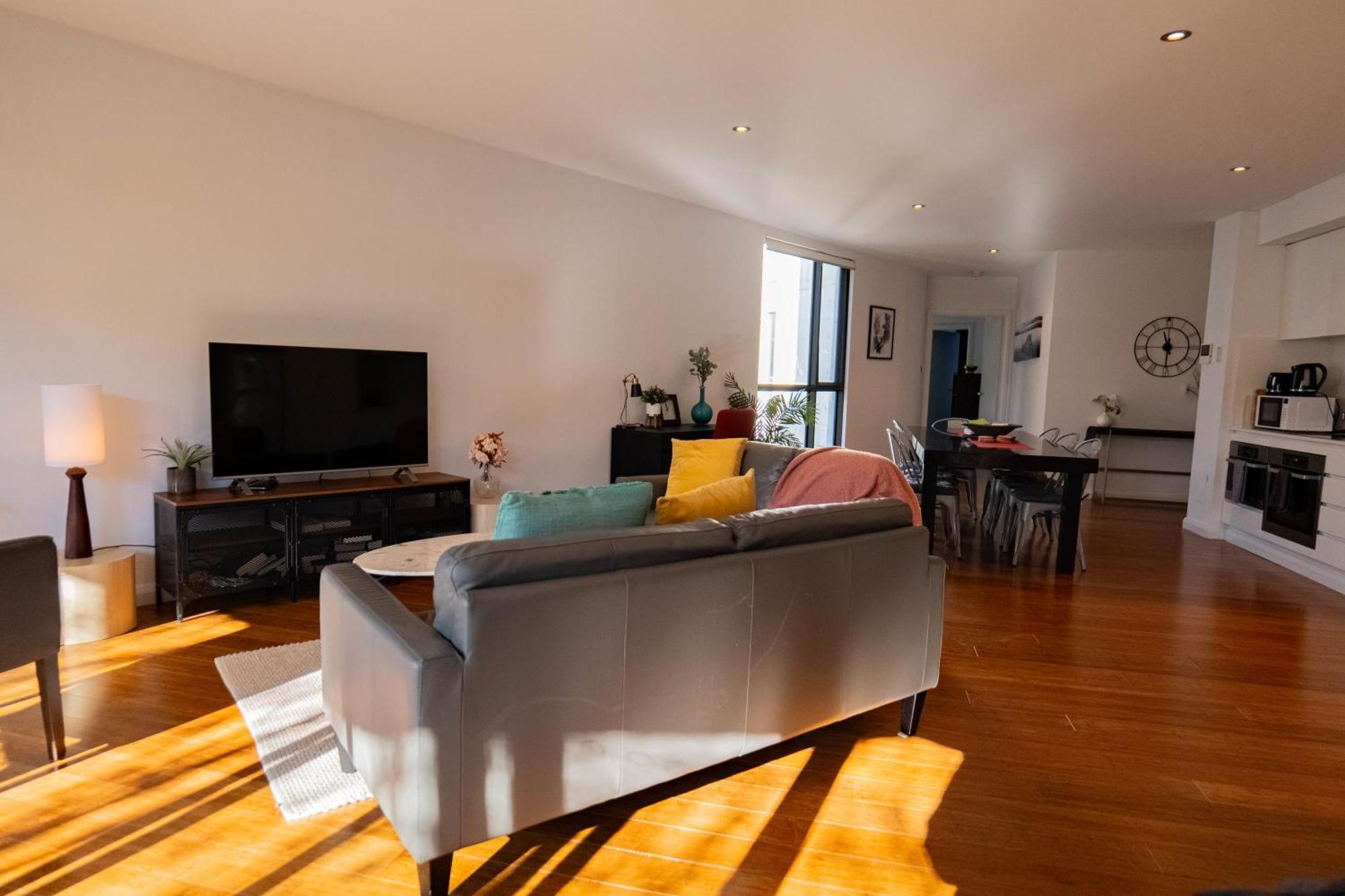 Large Executive 3 Bedroom Yarralumla 外观 照片